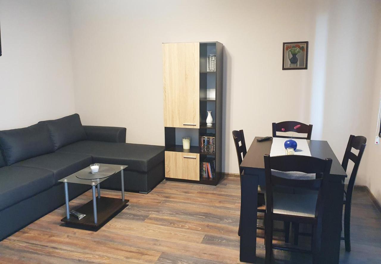 Апартамент Бонита Haskovo Bagian luar foto